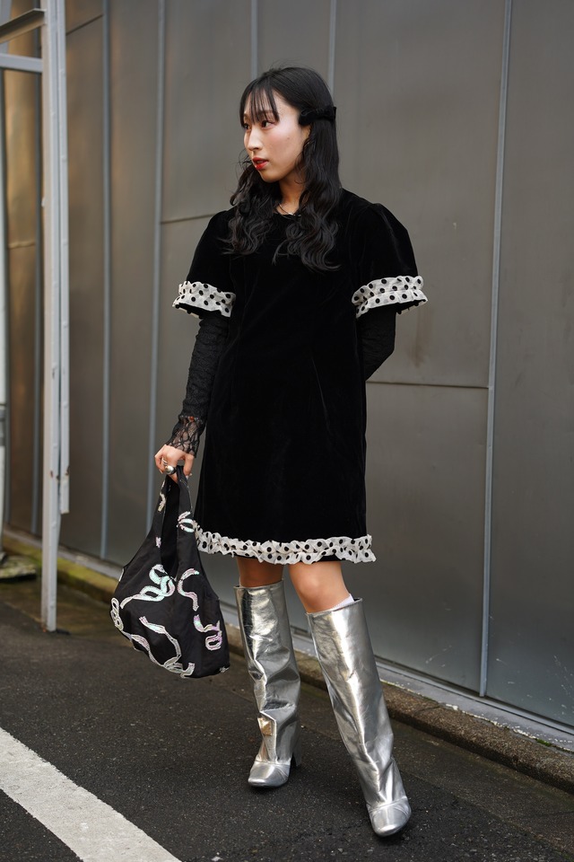 RIPPLE BOW EMBELLISHED BAG