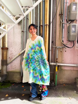 タイダイ Tie-dye ゆったりワンピース 幻想的な孔雀大曼荼羅 Breath of Shibori by Hippies dye HD26-64