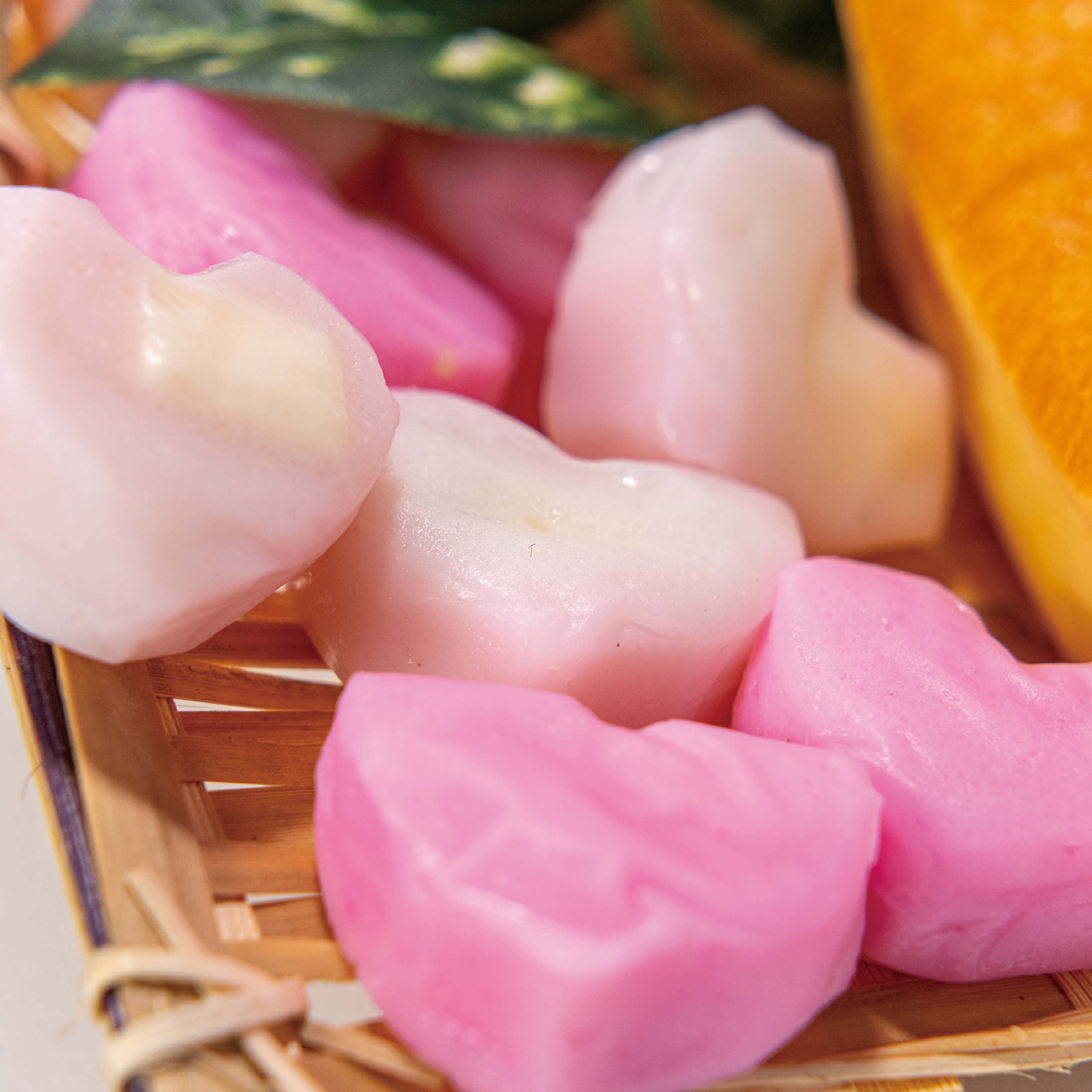 送料無料】チーズ入ミニハートかまぼこ❤️《ピンク5個、ホワイト4個