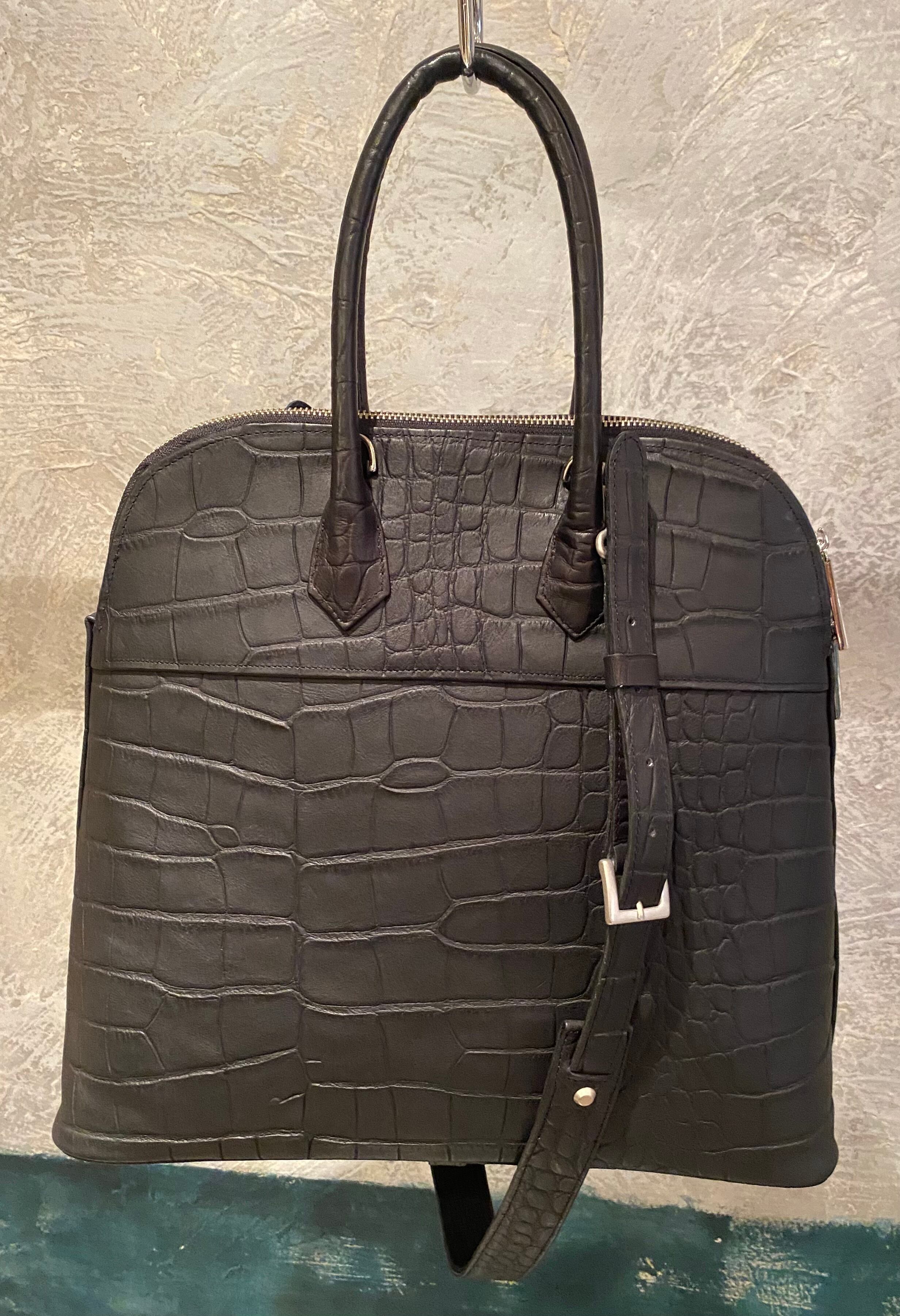 m.u.l】クロコダイル型押し ROUND TOTE L | saumurkyoto m.u.l】クロコダイル型押し ROUND TOTE L | saumurkyoto