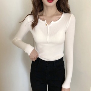 トップス デート カットソー ニットソー セーター 袖あり 長袖 スリム タイト 細身 かわいい 大人可愛い きれいめ シンプル カジュアル 大人 上品 おしゃれ お洒落 主役級 存在感 春 秋 冬 10代 20代 30代 レディース 女性用 OL 学生 デート お出かけ 公園デビュー 女子会 休日 イベント 旅行 着回し 普段使い ファッション コーデ 楽ちん モテ トレンド 流行 インスタ映え フリーサイズ 白 ホワイト 黒 ブラック 赤 レッド 青 ブルー 緑