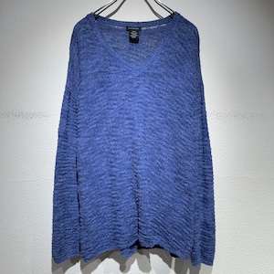 Calvin Klein used knit tops