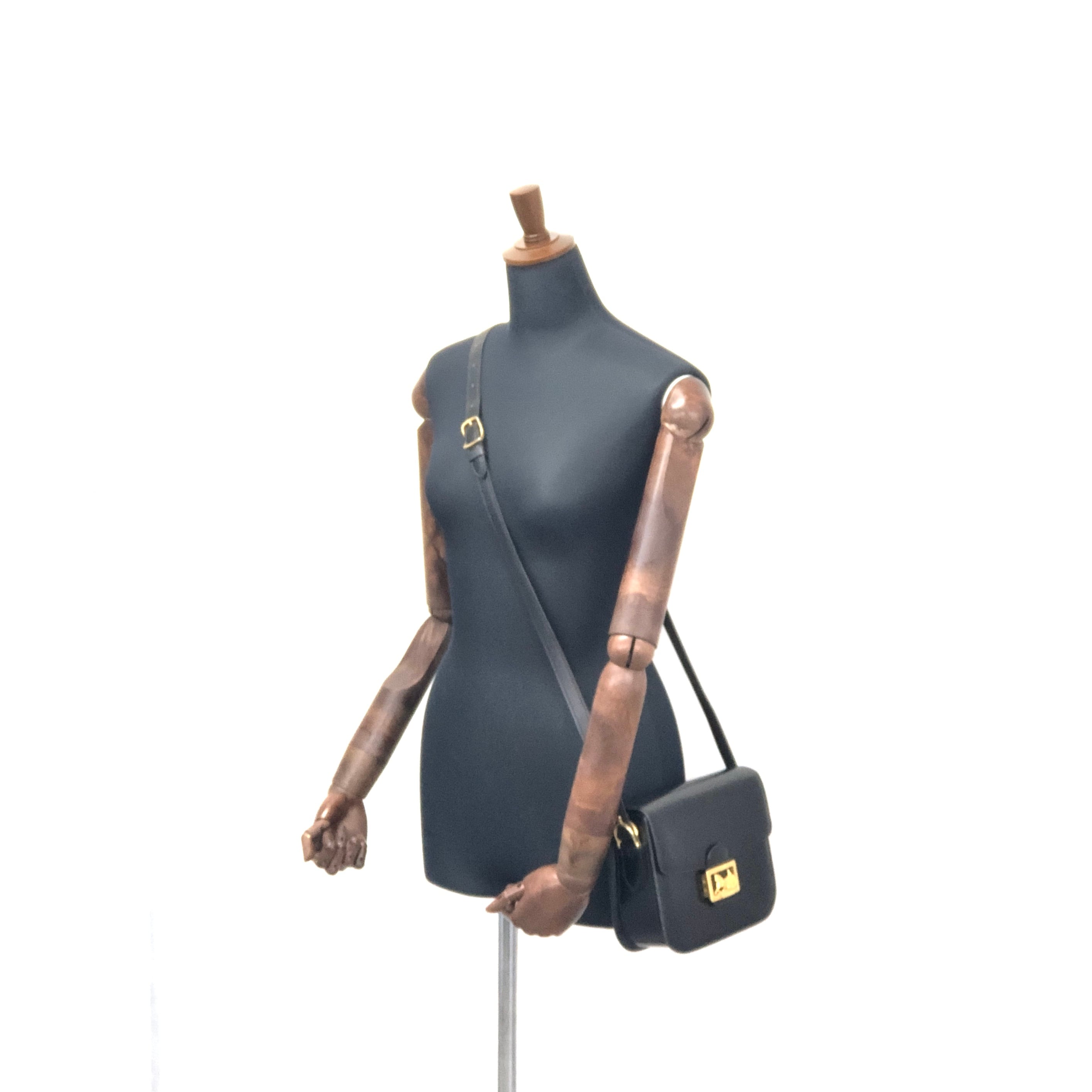 CELINE セリーヌ 馬車 ホースキャリッジ レザー クロスボディ