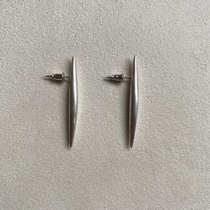 crescent pierce (long)