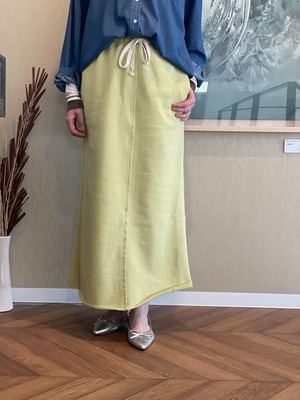 日常オシャレにちょうど良い裏毛スカート