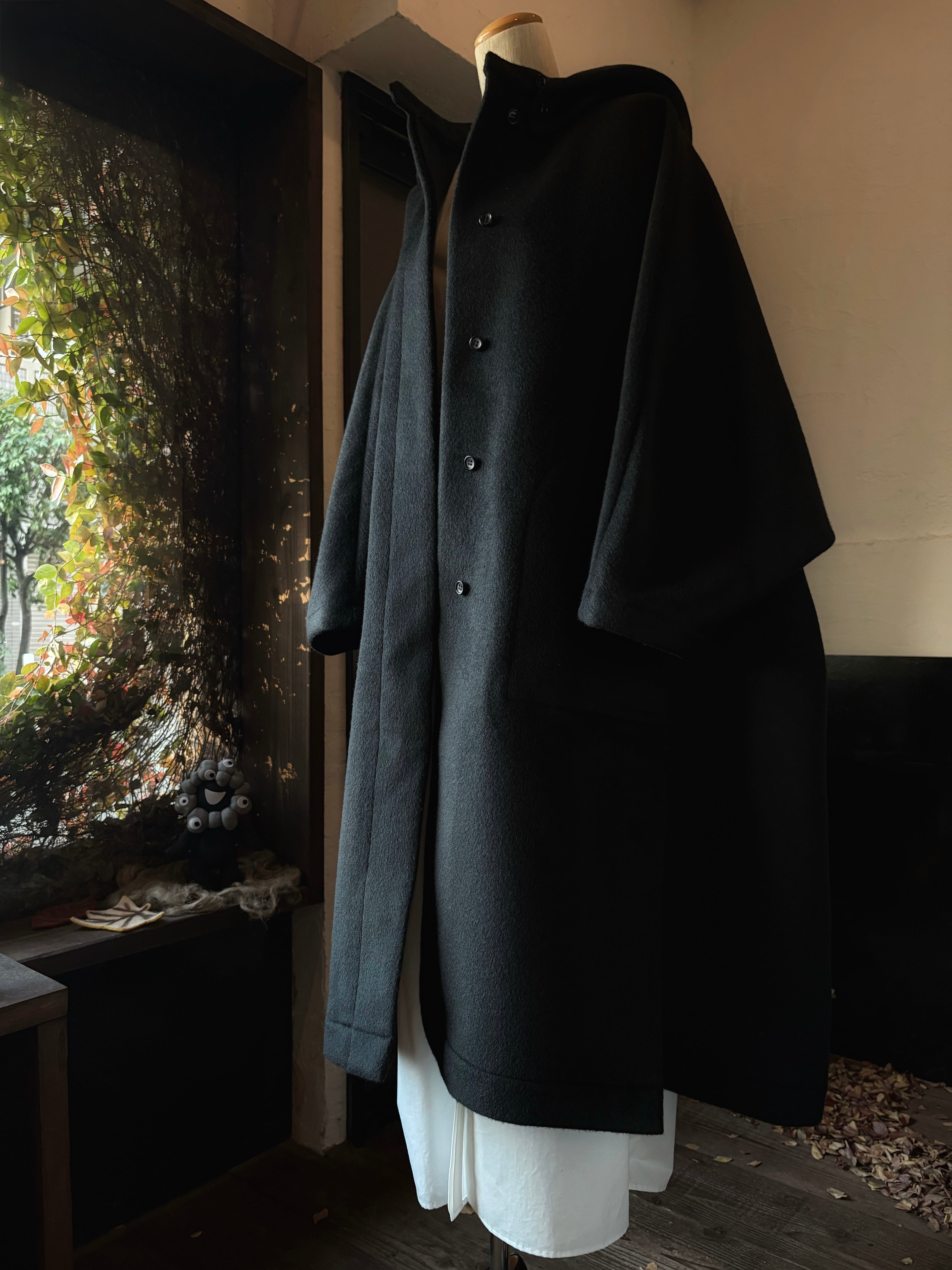 TENNE HANDCRAFTED MODERN long hood cape coat | TALE COCOON