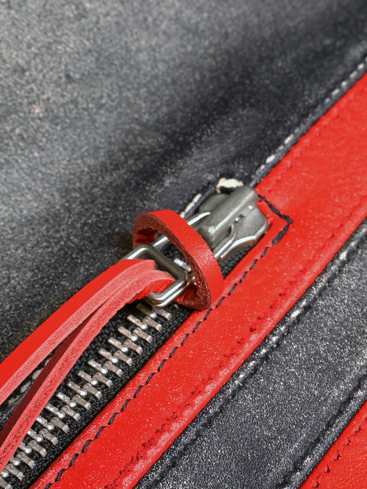 UNEEK BASEMNT - Discover independent style.