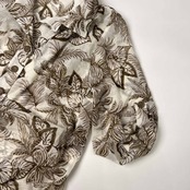 Leilian レリアン ボタニカル柄 シースルー ハーフボタン 5分袖 7分袖 オープンカラーシャツ ブラウス 13+/ホワイト×ブラウン レディース