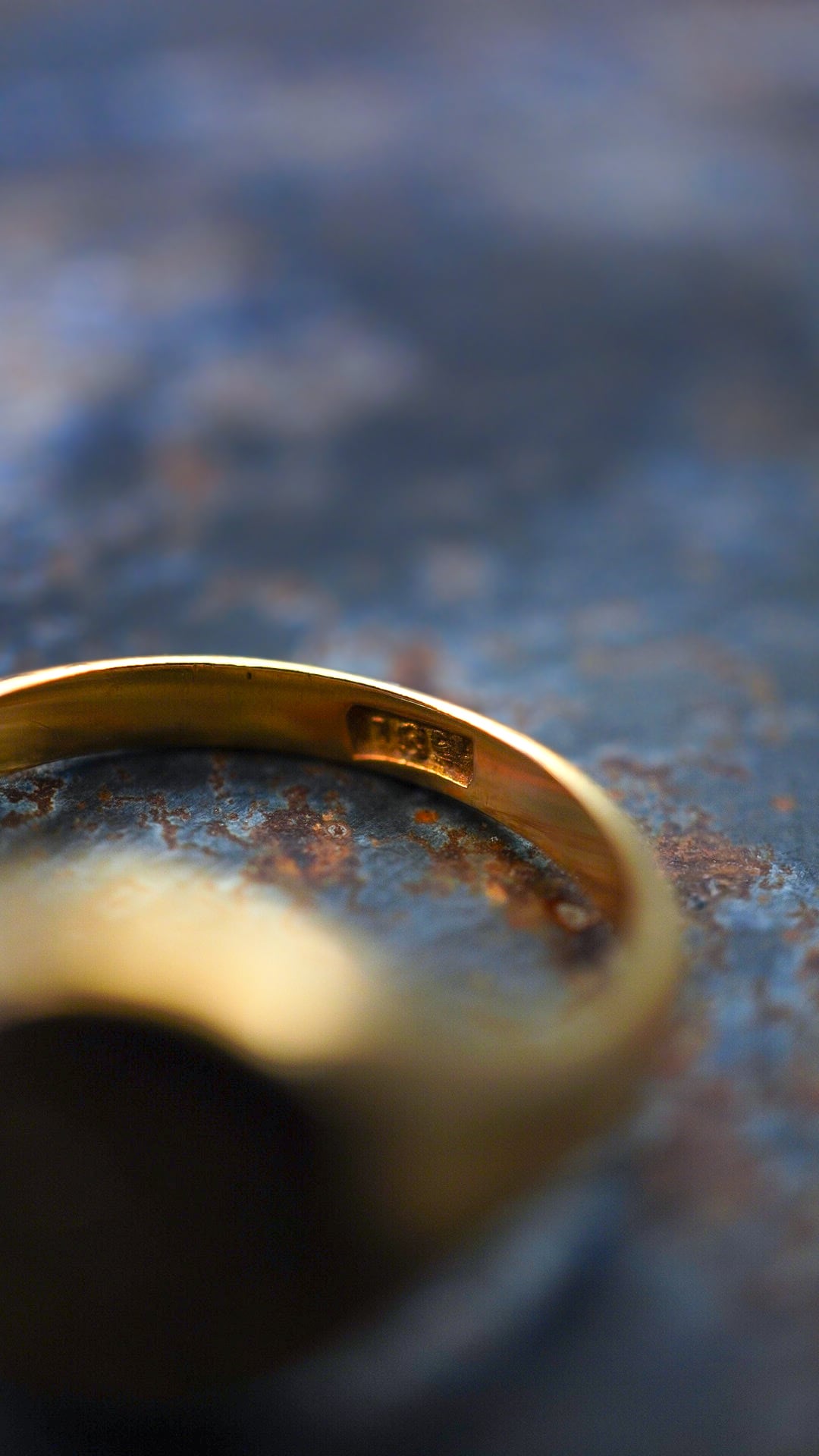 1900s】U.K. VINTAGE 18ct イエロー ゴールド シグネット リング 《18