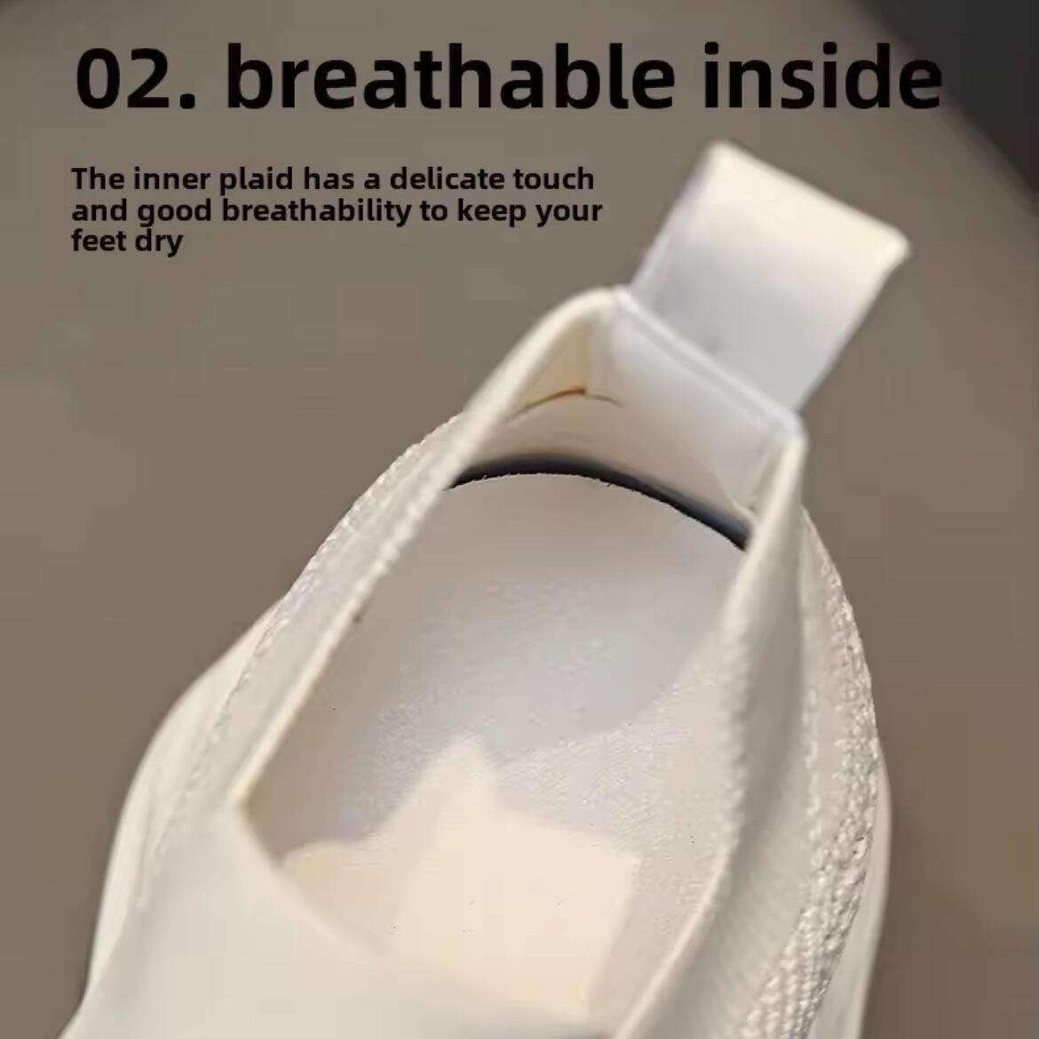 クリスタルビジュースニーカー