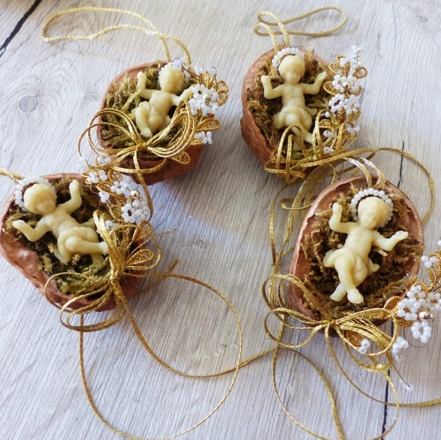 くるみ飾り WachsFatschenkind ドイツ