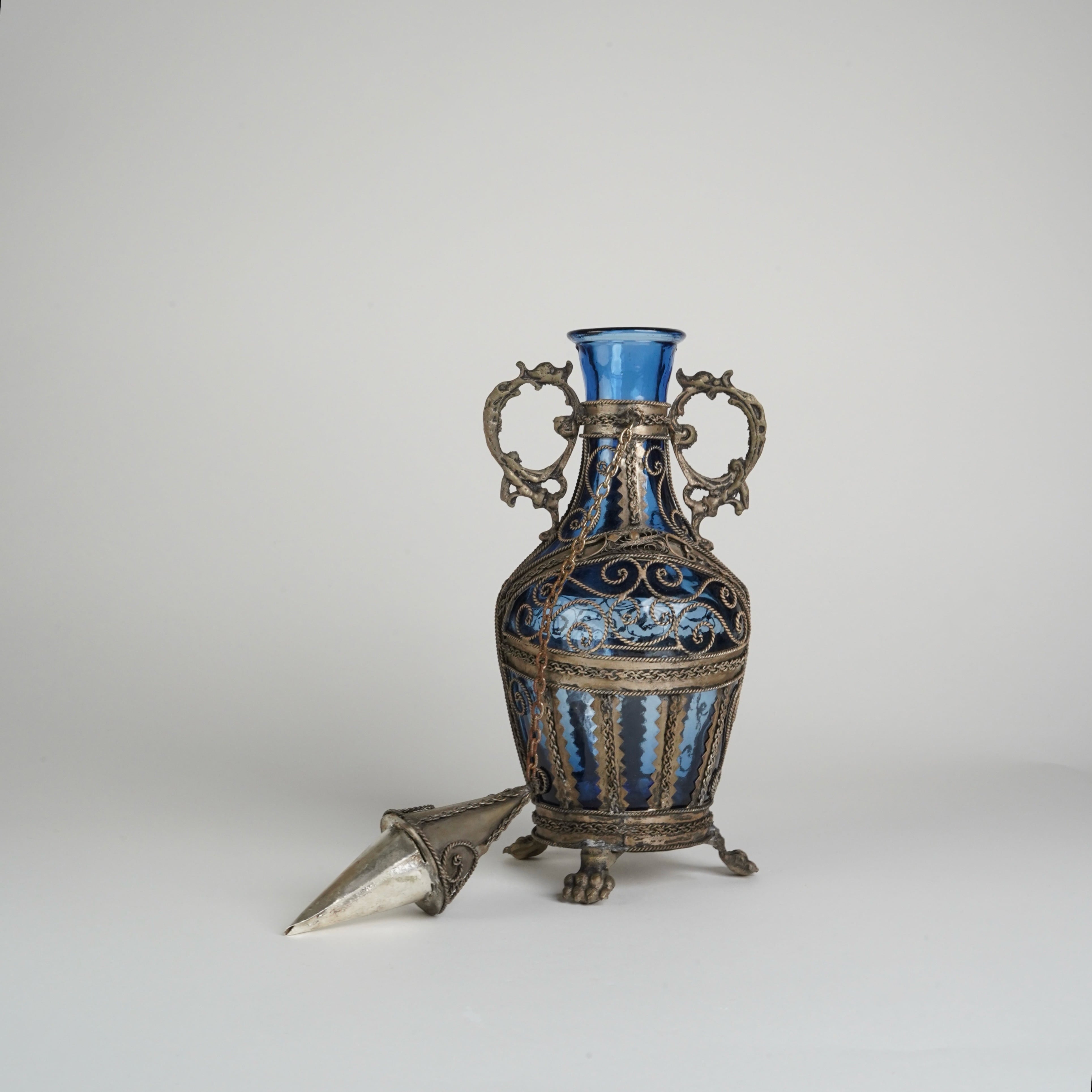 ヨーロピアンアンティーク メタル装飾ガラスデキャンタ | unorare