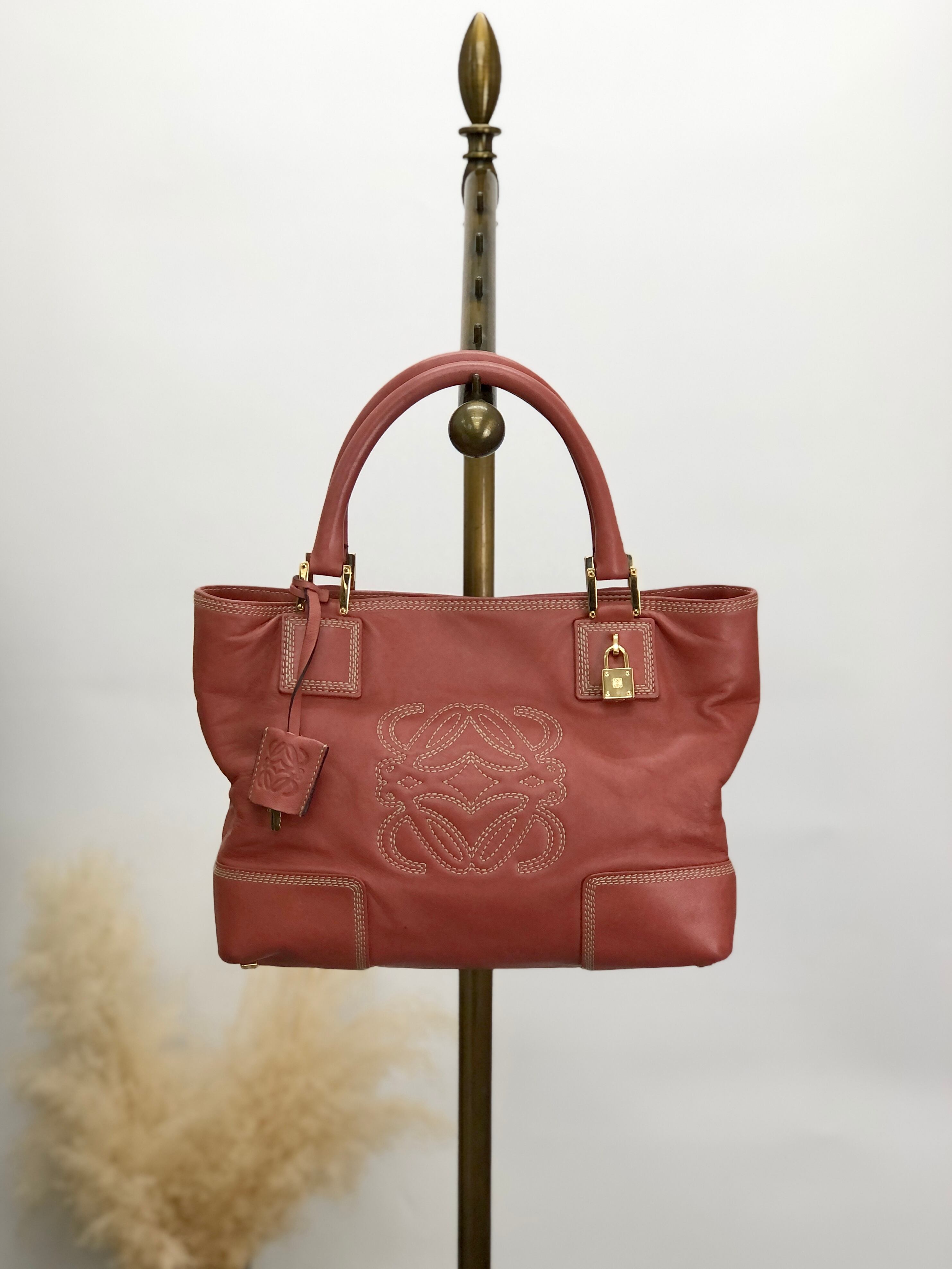 LOEWE ロエベ ハンドバッグ アナグラム Vintage ブラウン LOEWE ロエベ ハンドバッグ ブラウン アナグラム レザーvintage