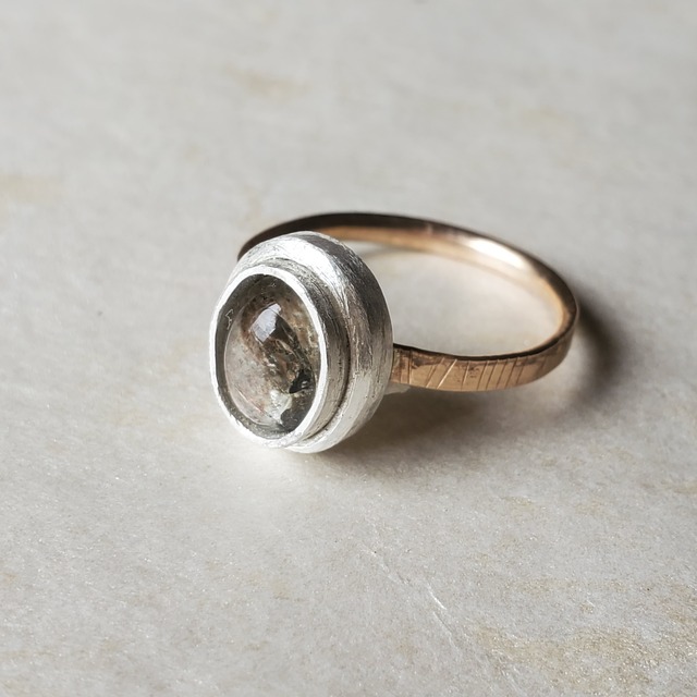 【サンストーンアクアマリン】のリング