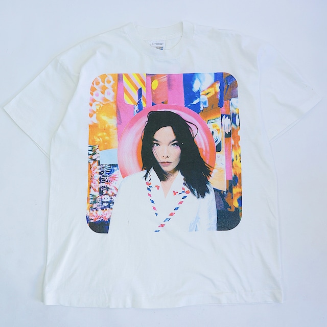 BJORK POST ALBUM COVER 1995 WORLD TOUR TSHIRT