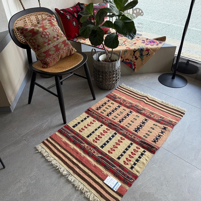 キリム　CEYREK ②