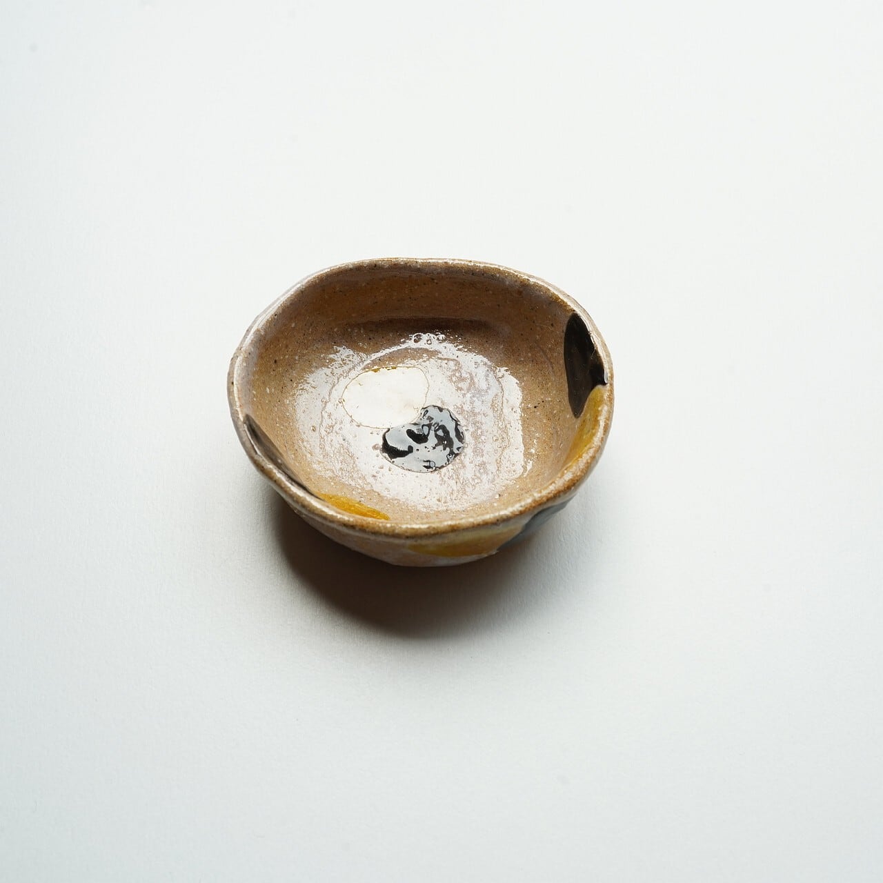 陶彩工房Canoe】三毛豆小鉢 C | ろにせら ギャラリーと雑貨のお店