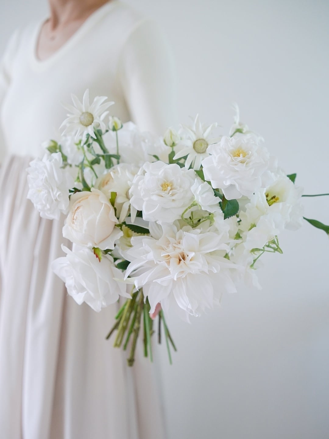 〈完成品販売ブーケ〉White artificial flower bouquet