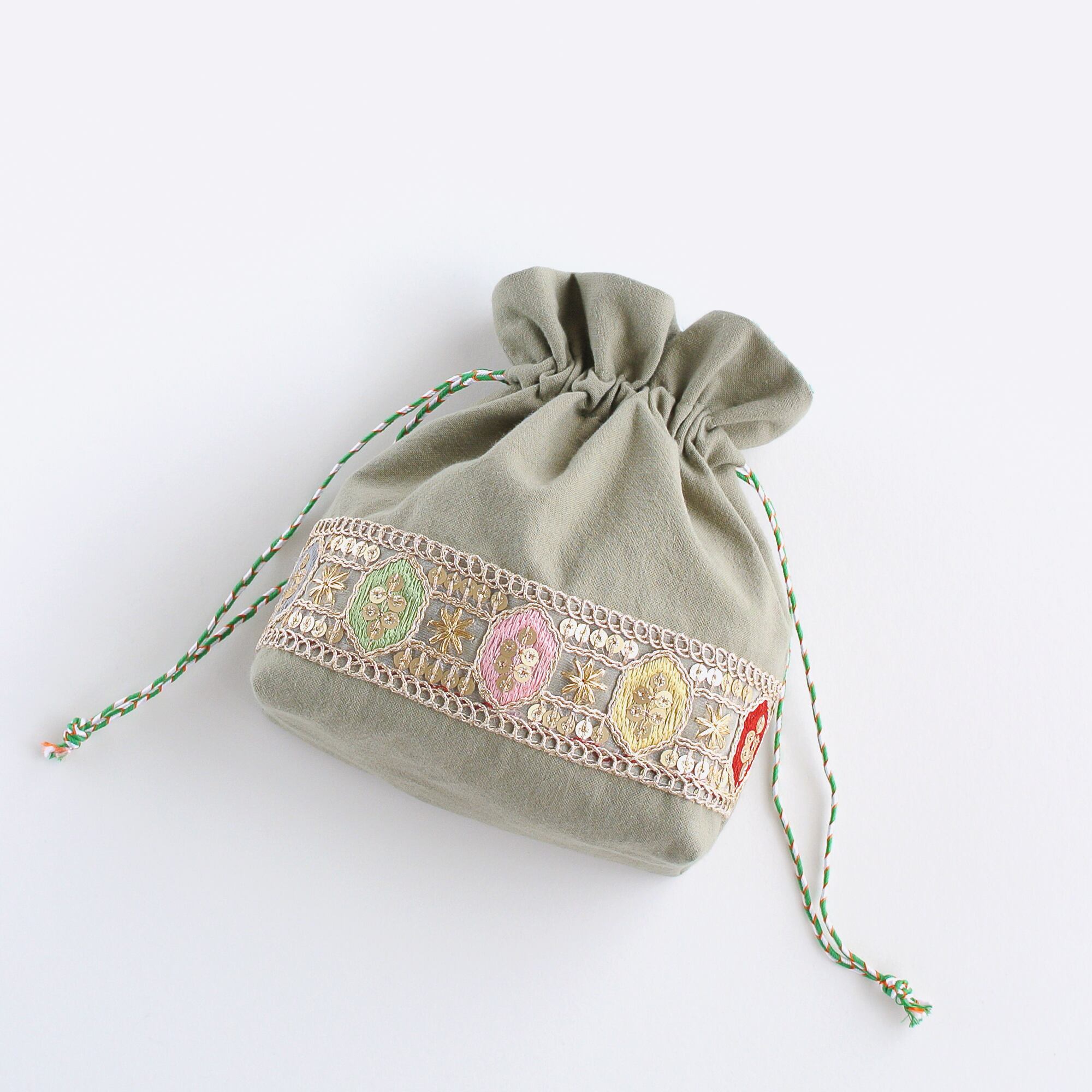 インド刺繍リボンアイテム | がまぐちコレクト