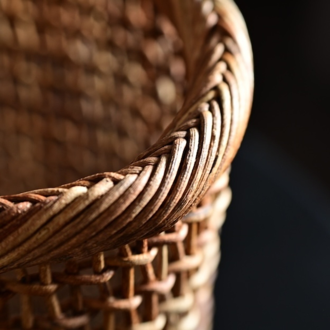 宮本工芸 あけび蔓 細目こだし編みロータイプ Miyamoto Craft Akebi Vine Basket – Fine Kodashi (S)