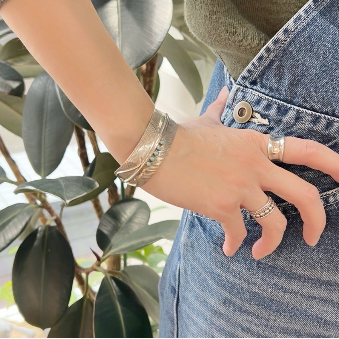 ラスト1《Indian Jewerly》フェザーデザイン ターコイズバングル
