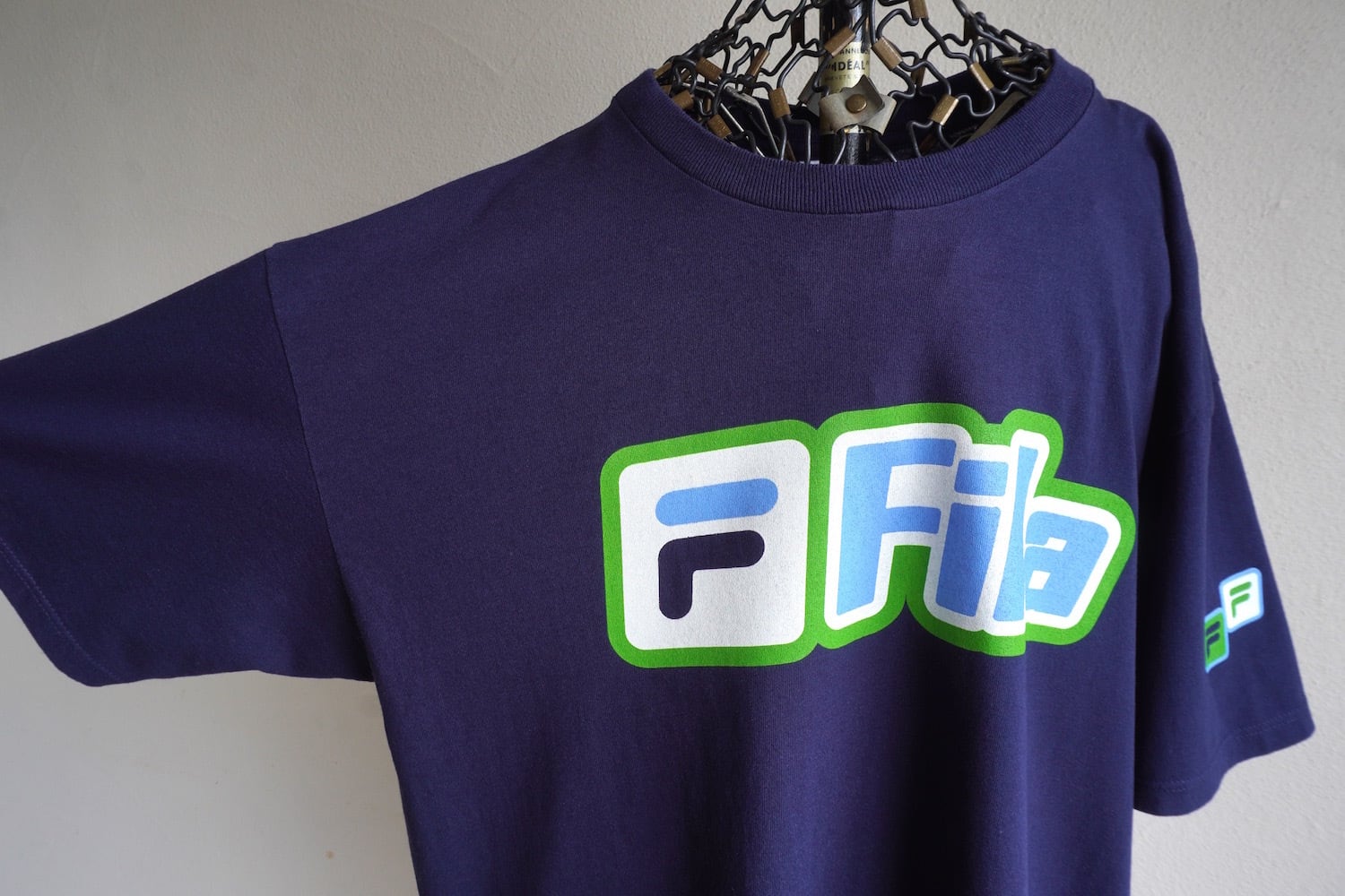 1990's USA製 [FILA] ポップ&フレッシュロゴ S/S Tシャツ ネイビー
