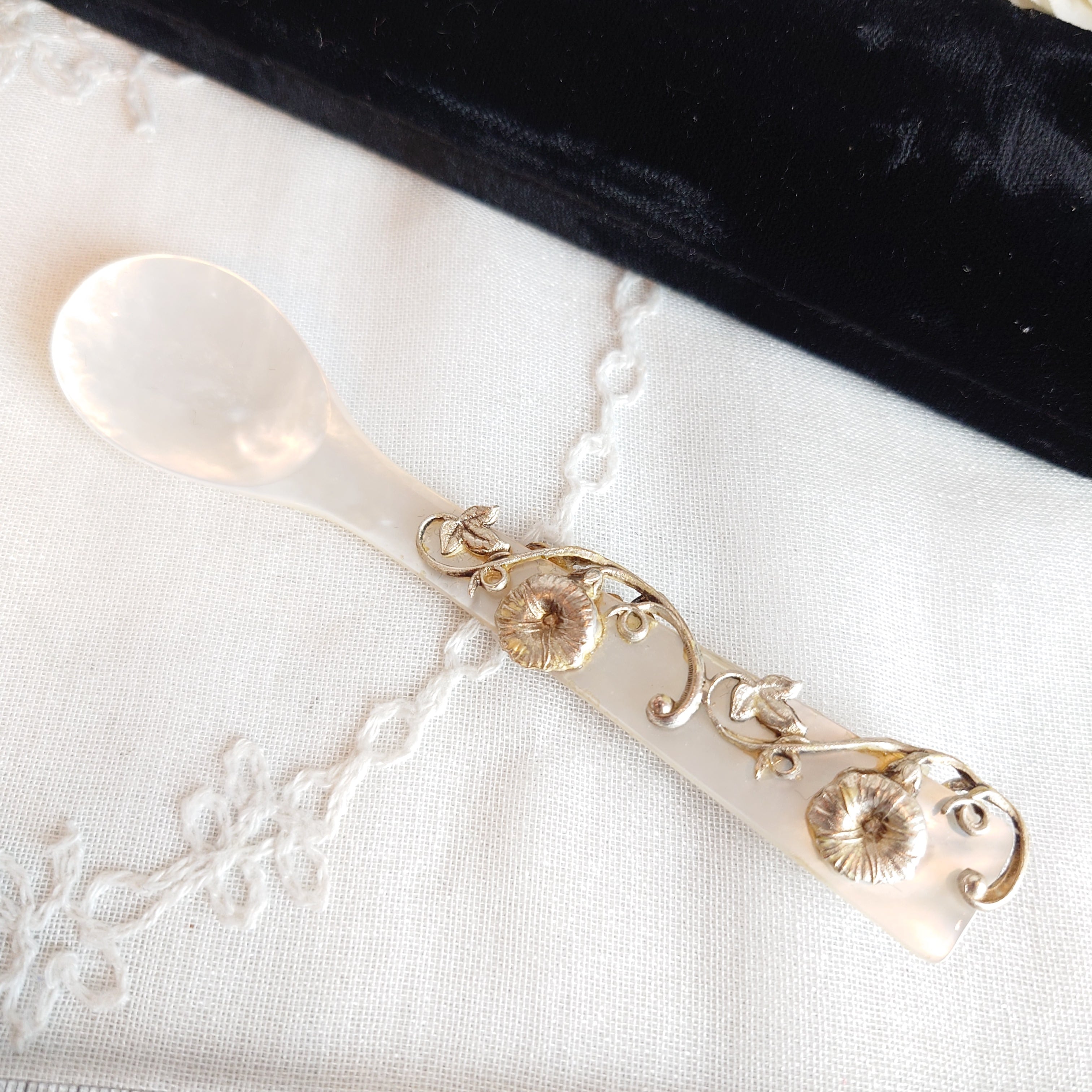 白蝶貝 スプーン キャビアスプーン シルバー装飾 | アンティーク