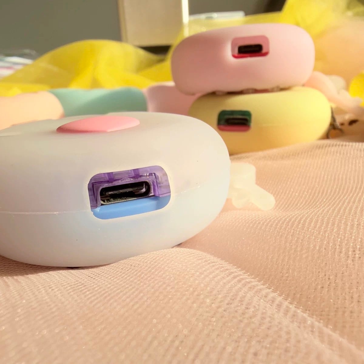 たまごっちユニ専用のうさぎシリコンカバー | キラメキおもちゃ