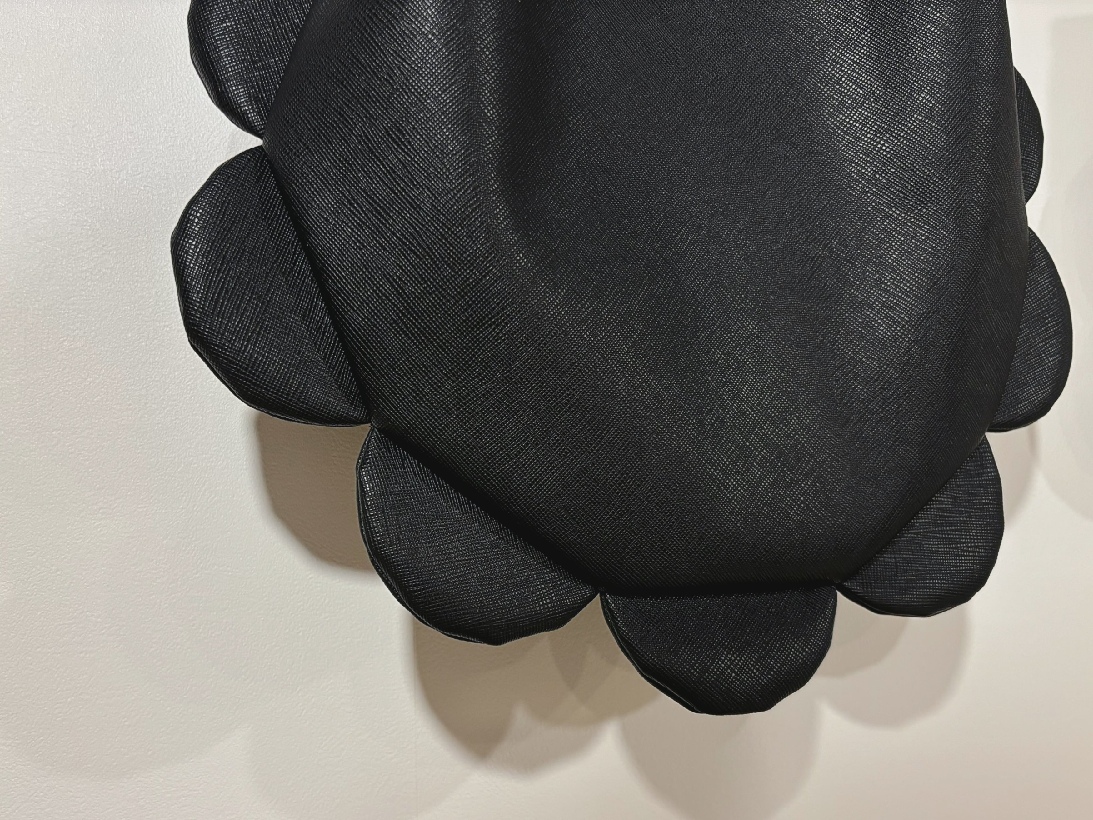 韓国【HEEARI】Cattage Lace String Bag★レドベル 着用★ TEXTURE PVC LEATHER ALL SCALLOP DRAWSTRING BAG #247