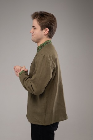 ウクライナ刺繍ヴィシヴァンカ　クロスステッチ手刺繍　Lサイズ　メンズ