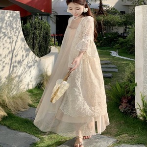 【送料無料】 ガウン カーディガン アウター ロングカーディガン 羽織り ロング ミモレ 袖あり フレア袖 フレアスリーブ 半袖 フレア Aライン 透け感 シースルー レース 薄手生地 かわいい 大人可愛い 綺麗 シンプル カジュアル 上品 おしゃれ お洒落 大人女子 こなれ感 エレガント コンサバ 定番アイテム 体型カバー フェミニン 花柄 20代 30代 40代 レディース 女性用 ママ服 ママコーデ お出かけ 休日 誕生日会 アウトドア 海 ビーチ リゾート 夏 プチプラ 日焼け防止 UV対策