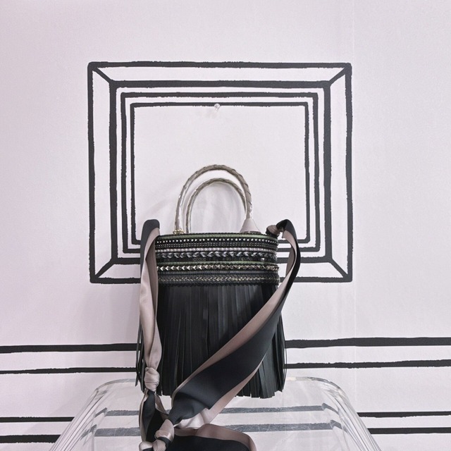 ファンファBAG(102~111)　7500円+税