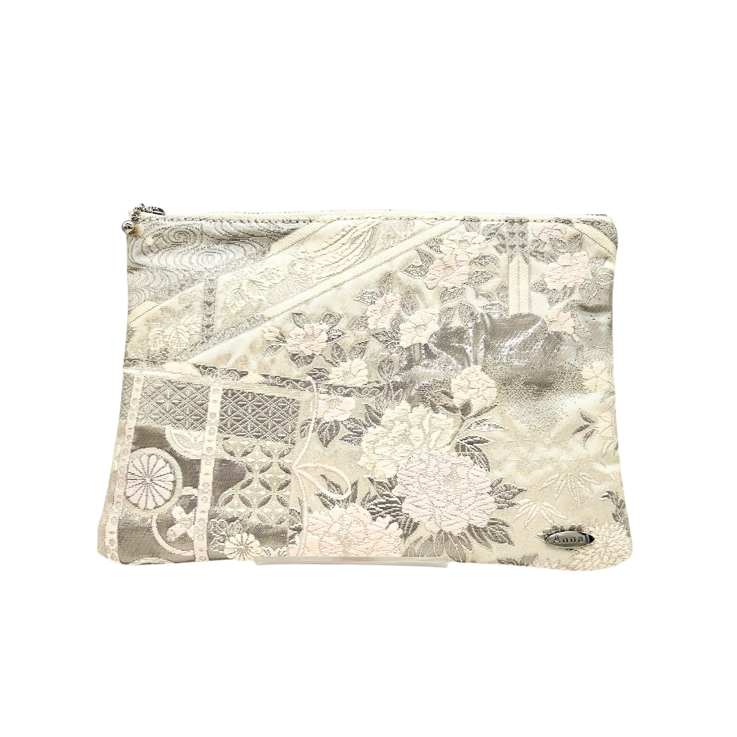 50-919スリムクラッチ 六本木ヒルズ ハリウッドビューティープラザ3F