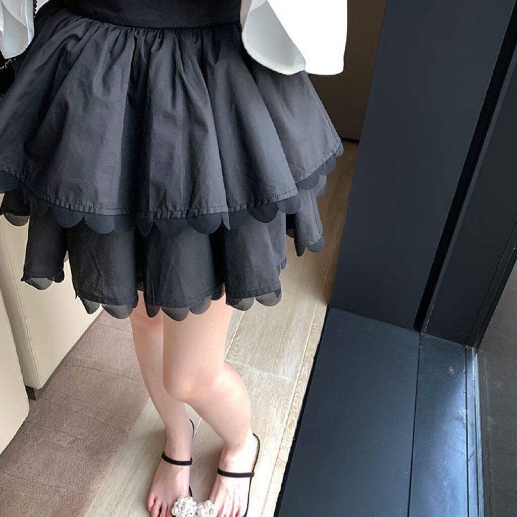 Tiered black mini skirt