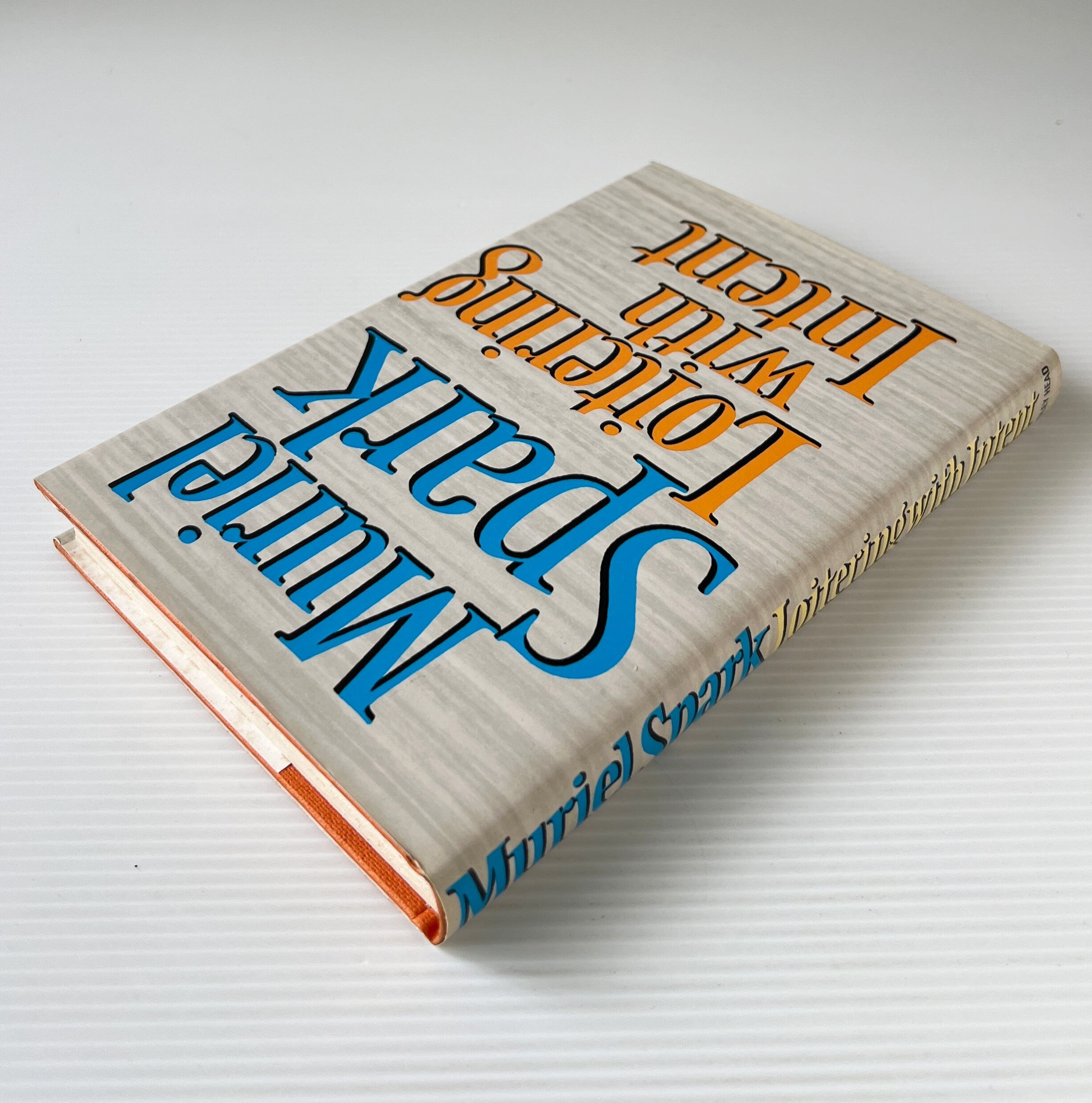 Loitering with Intent (1st Edition) あなたの自伝、お書きします / Muriel Spark ミュリエル・スパーク / The Bodley Head
