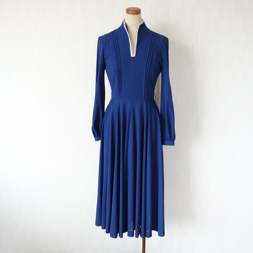 パイピングワンピース