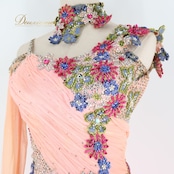 社交ダンス 衣装 エダスー edda hsu スタンダードドレス ワンピース ドレス デモ 競技 ダンス パーティ 発表会 綺麗 落ち感 レース 花 フロート ピンク系 エレガント 軽やか 優雅 フェミニン 上品 競技用