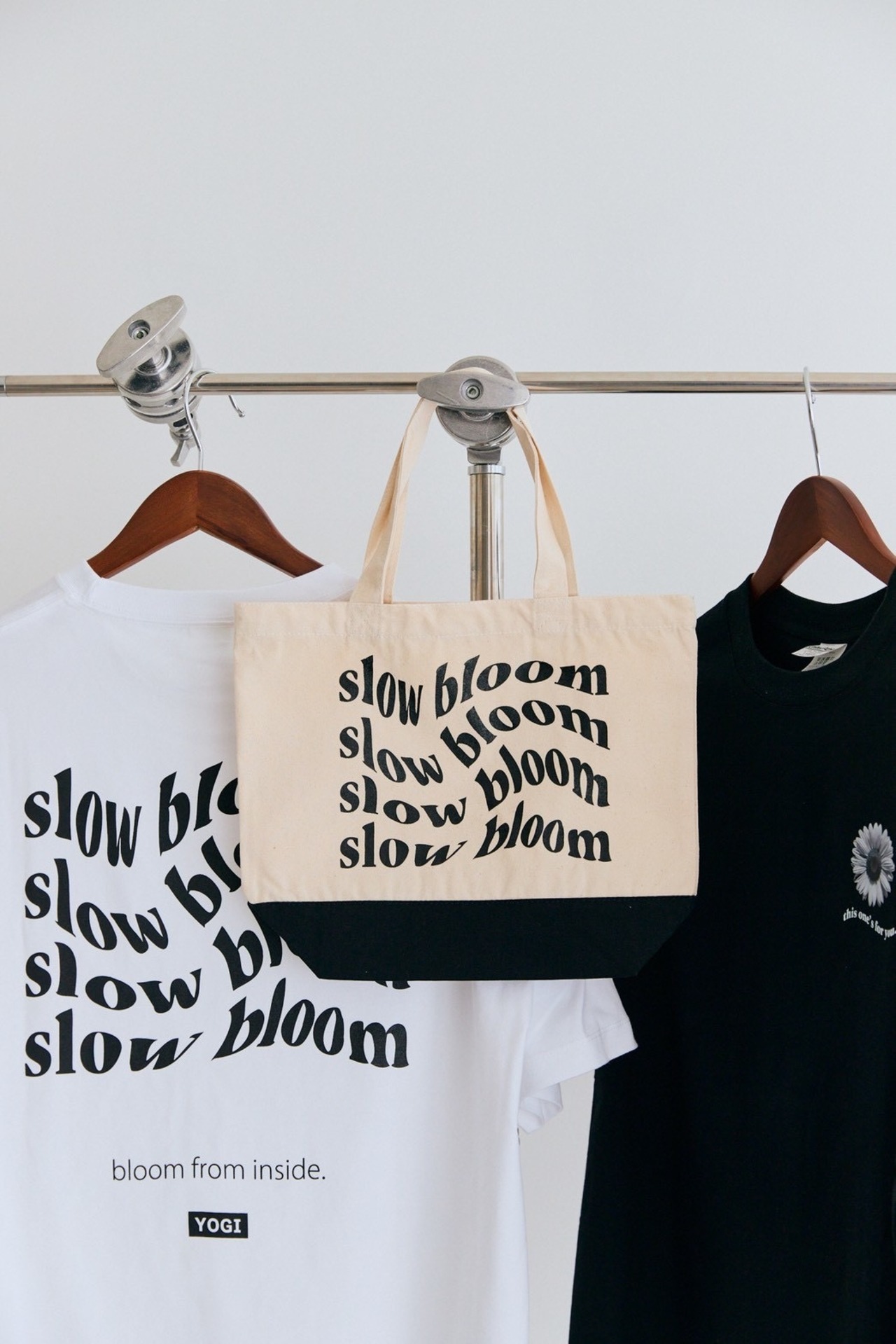 slow bloom Daily Tote