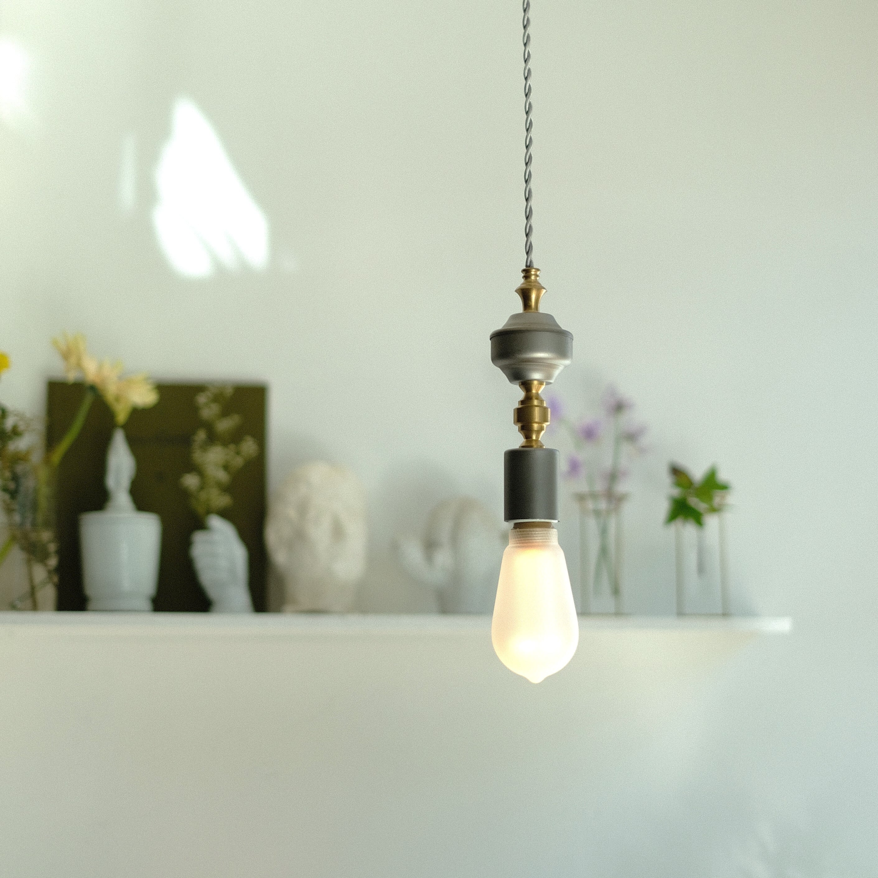 Karia pendant lamp | WEST VILLAGE TOKYO