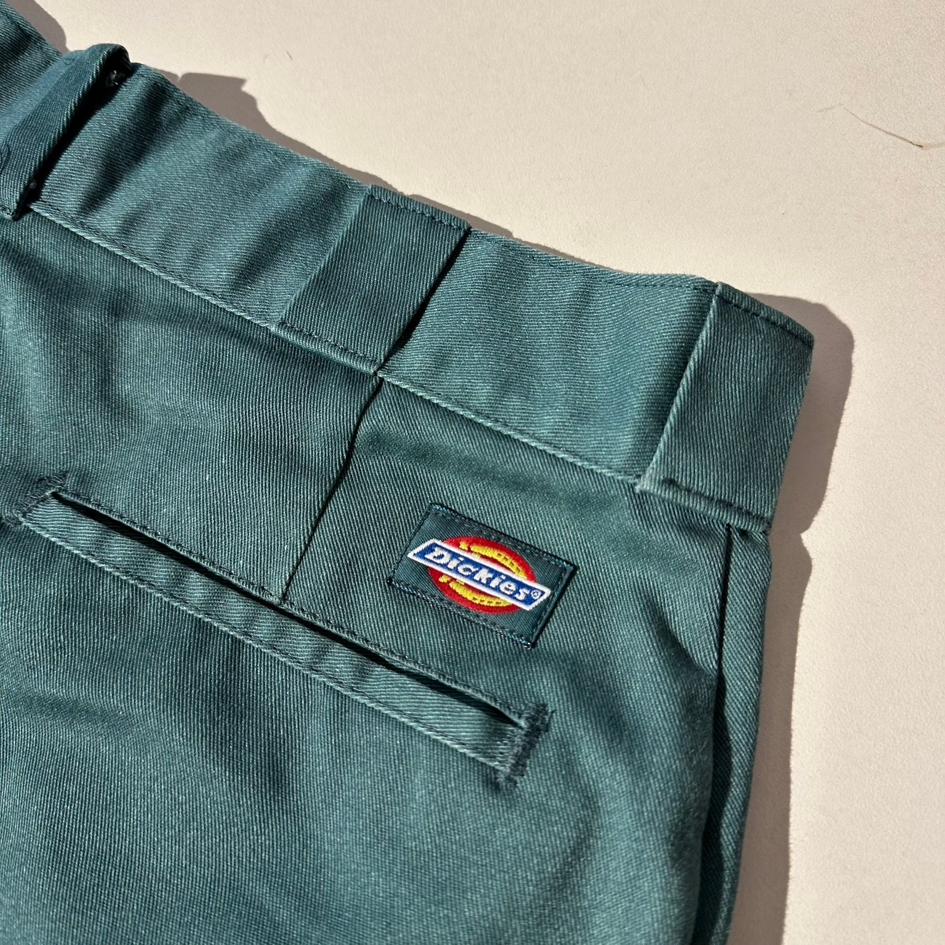 90s DICKIES USA GREEN (32×27) | BerBerJin Yuhodo