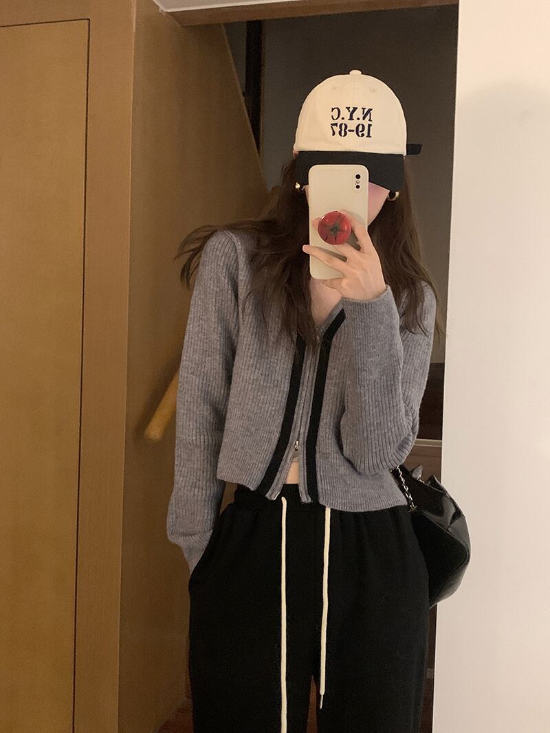 Vネックニットカーディガンルーズショートセーター コート オータムグレートップス 秋物 モンロー45548226595