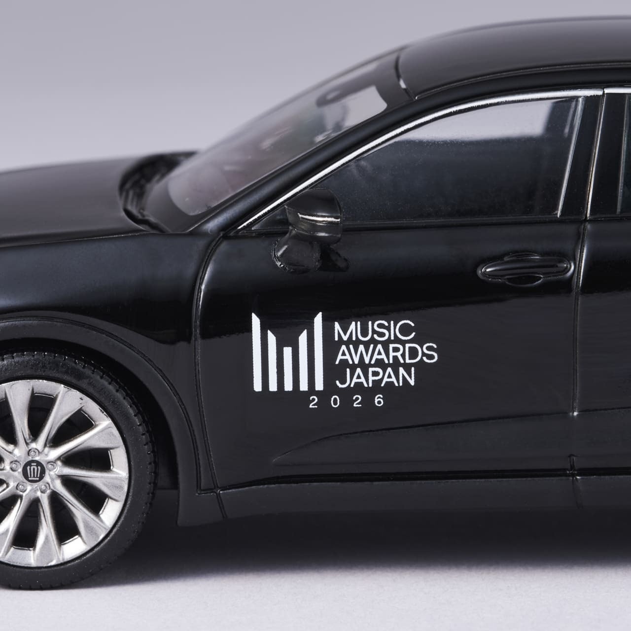 ミニカー TOYOTA CROWN CROSSOVER MUSIC AWARD JAPAN CROWN CROSSOVER Miniature Car - MUSIC AWARDS JAPAN Edition - 6月4