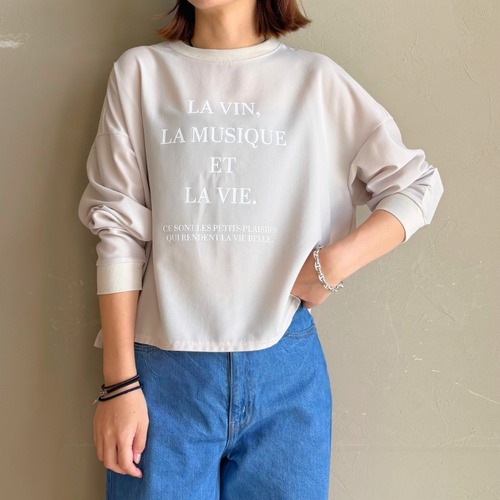 【 QTUME 】ジョーゼットロゴトップス