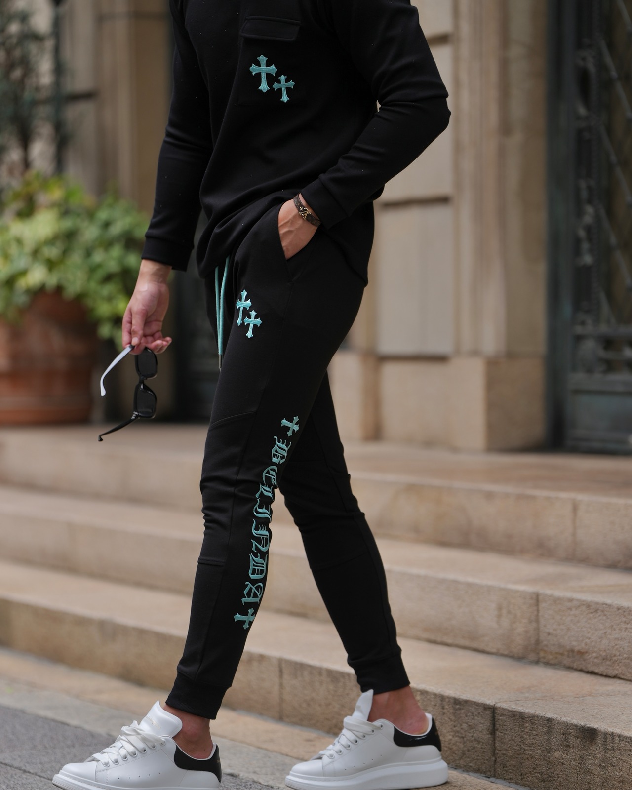 RHINE STONE CROSS SHIRT BLUE【OW25BD008】