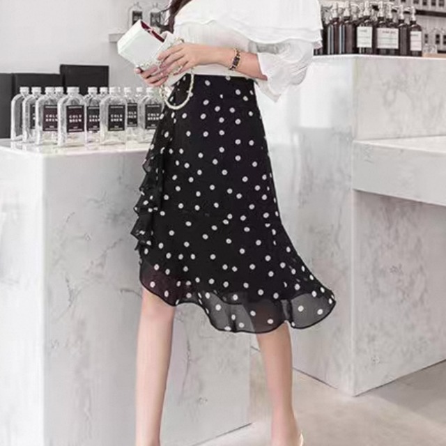 【送料無料】 ロングスカート 2色 アシンメトリー ひざ丈 フレア Aライン ハイウエスト 薄手 透け感 シースルー かわいい 大人可愛い きれいめ シンプル カジュアル 大人 上品 おしゃれ お洒落 こなれ感 コンサバ系 ラフ 抜け感 エレガント レディライク フェミニン 無地 夏 30代 40代 レディース 女性用 ママ服 オフィス ビジネス OL デート お出かけ お呼ばれ 休日 アウトドア お茶会 女子会 授業参観 誕生日会 結婚式 二次会 パーティー 着回し 普段使い 美脚 定番 着痩せ 垢抜け