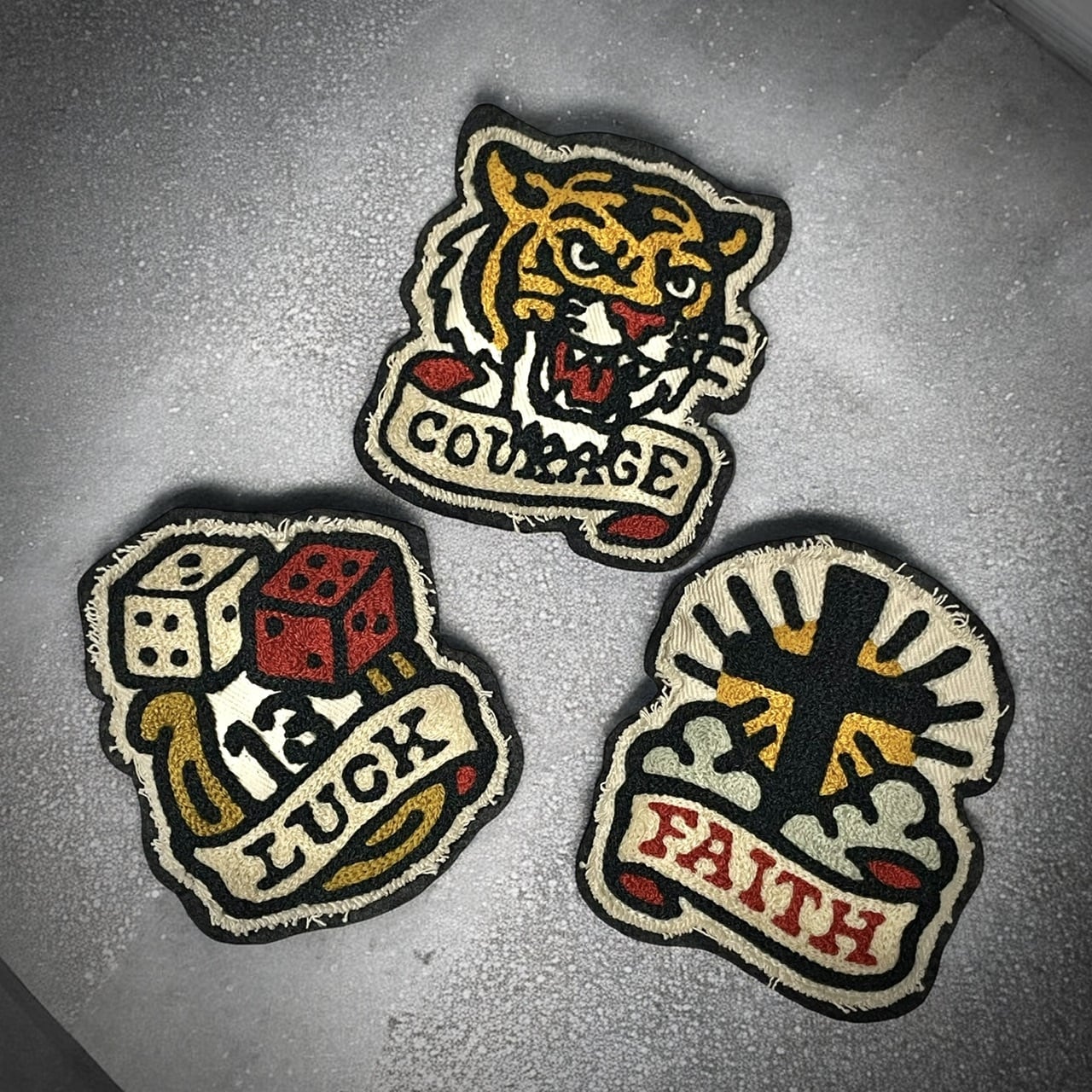 FAITH” PATCH チェーンステッチワッペン | 【RIOTT/ライオット】