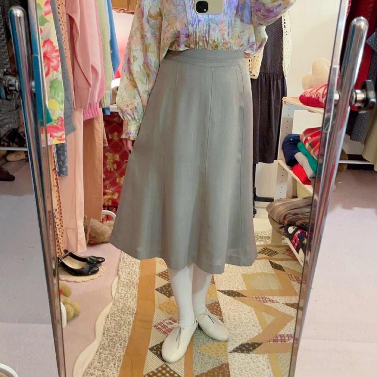 leaf pale green seems flare skirt