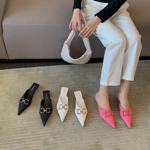 【送料無料】 ミュール サンダル ポインテッドトゥ ローヒール 疲れない 痛くない シンプル カジュアル こなれ感 抜け感 春 夏 デイリー デート お出かけ 女子会 白 黒 ホワイト ブラック ピンク レディース 靴 20代 30代 40代 おしゃれ