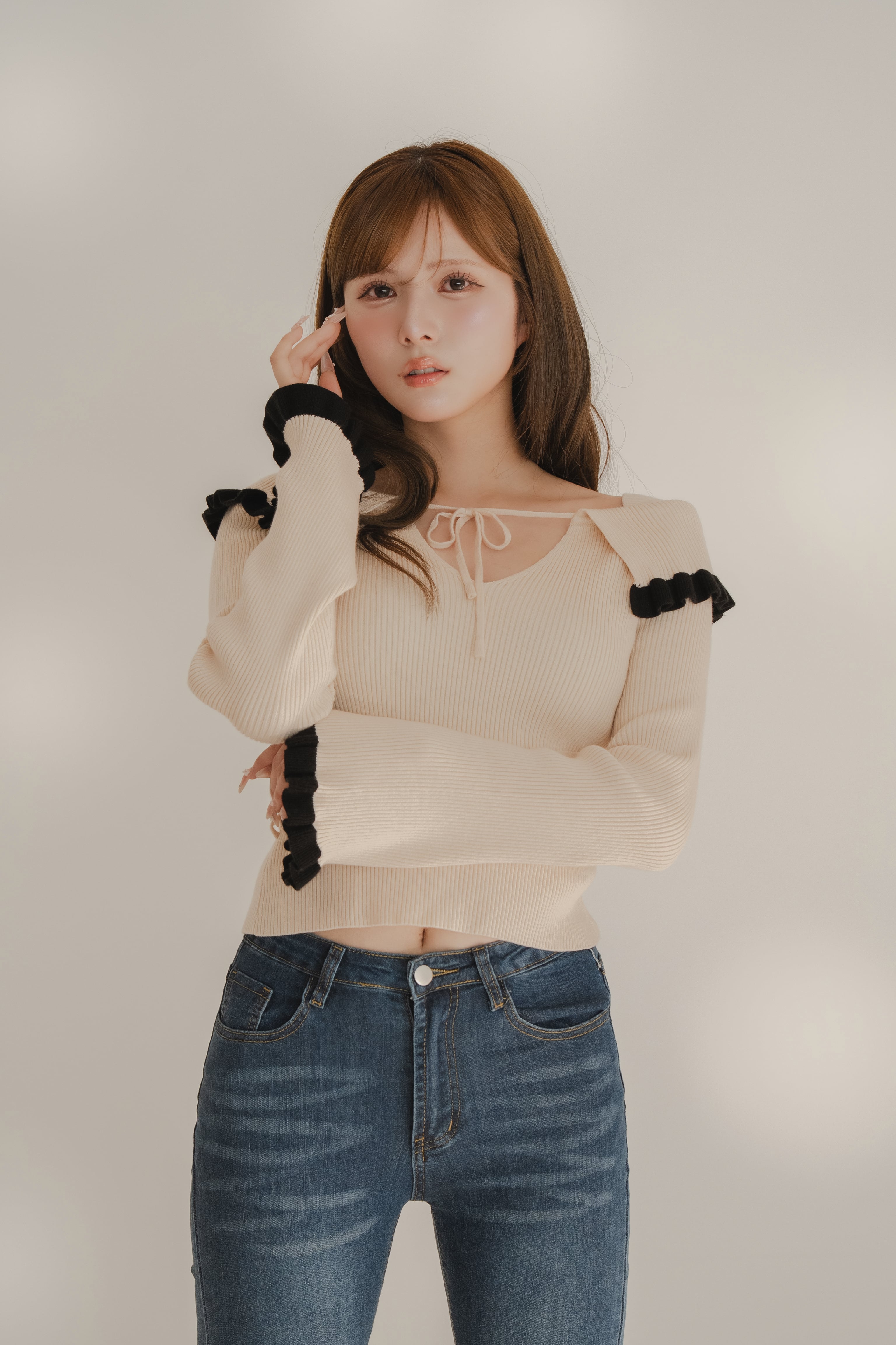 Bicolor Lily Knit Tops