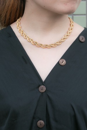 【Run Rabbit Run Vintage 】Gold leaf necklace